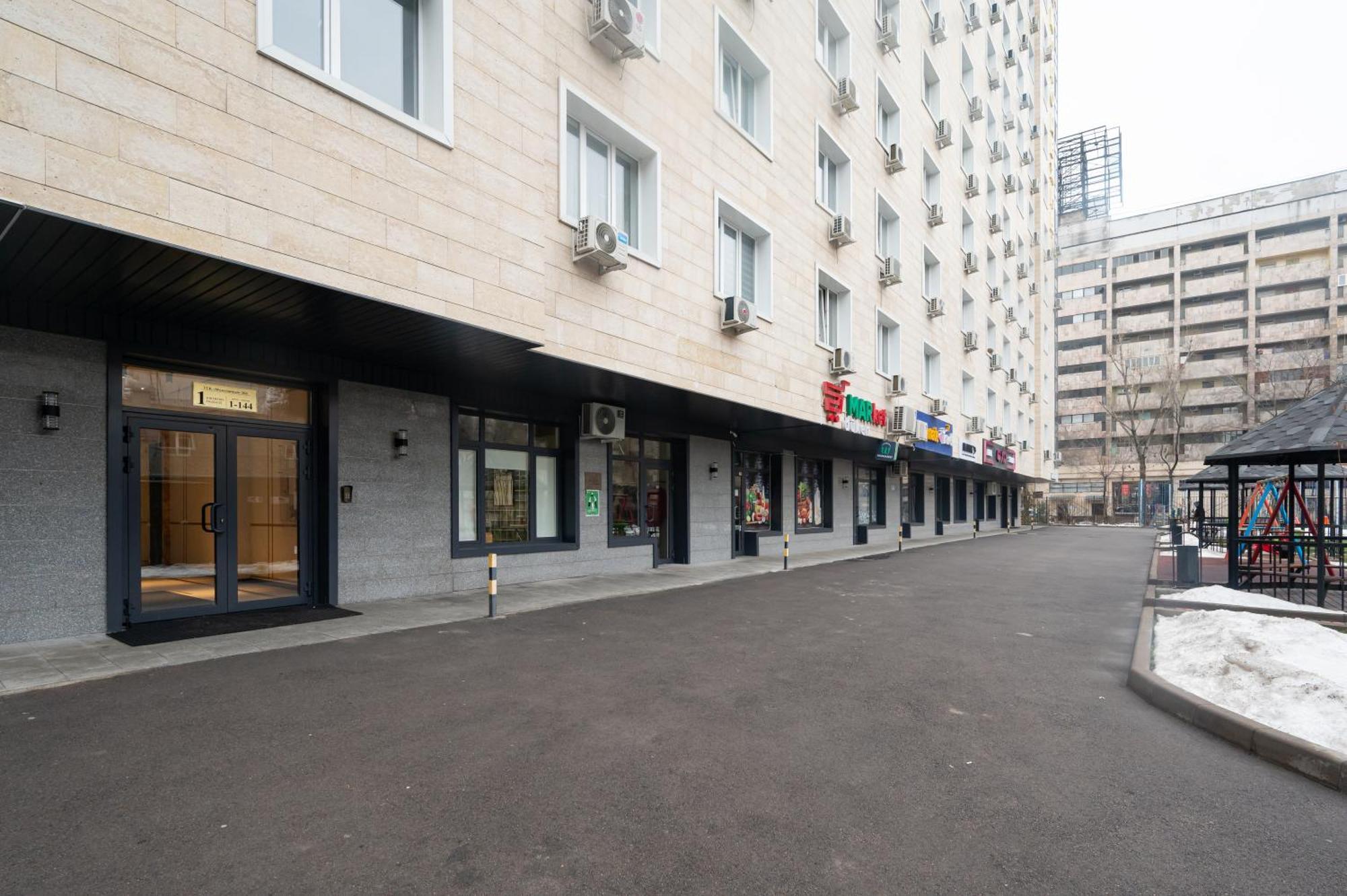 One Bedroom Apartment Next To Arbat In The Heart Of Αλμάτι Εξωτερικό φωτογραφία